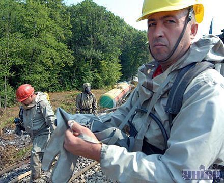 Ось так впевнено виглядають рятувальники до ліквідаії
