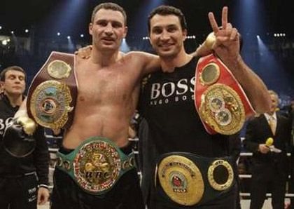 Ось вони: чемпіонські пояси