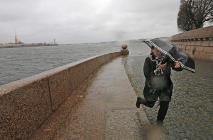 Ураган ”Святой Иуда”, Санкт-Петербург / Фото : Наталья Пьетра / rg.ru Ураган ”Святой Иуда”, Санкт-Петербург / Фото : Наталья Пьетра / rg.ru