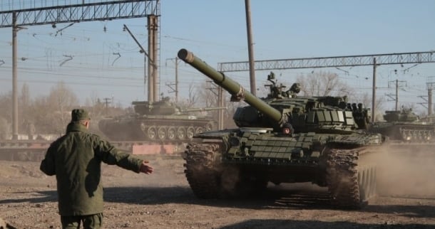 Defense Minister of RF announce start of exercise near Ukrainian borders