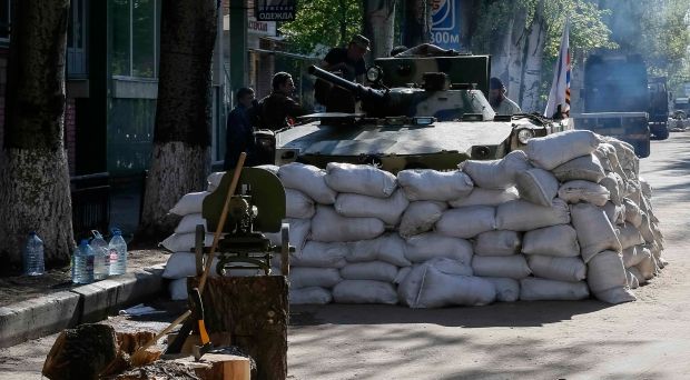 Terrorists arm themselves with grenade launchers on roadblocks – Tymchuk/ REUTERS