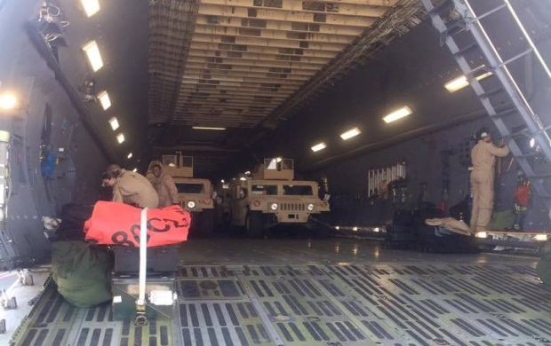 Украина получила первую партию американских броневиков Humvee (фото) Украина получила первую партию американских броневиков Humvee (фото)