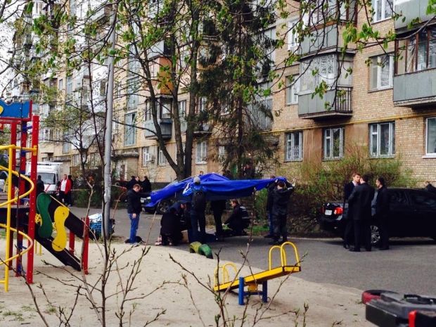 Появились подробности убийства Бузины: стреляли из пистолета ТТ, есть 5 свидетелей (фото) Появились подробности убийства Бузины: стреляли из пистолета ТТ, есть 5 свидетелей (фото)