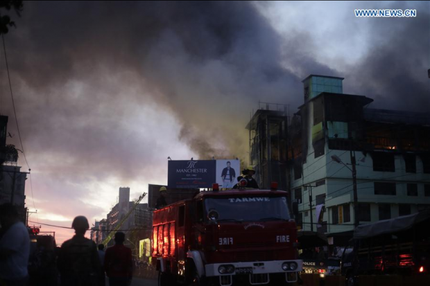 пожар мьянма янгон рынок / Xinhua пожар мьянма янгон рынок / Xinhua