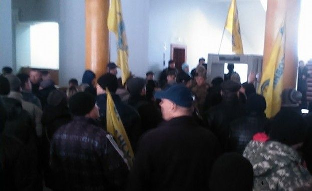 Неизвестные сорвали заседание финкомитета Рады / Facebook / Евгений Будерацкий Неизвестные сорвали заседание финкомитета Рады / Facebook / Евгений Будерацкий