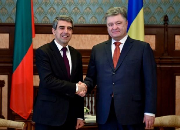 twitter.com/poroshenko twitter.com/poroshenko