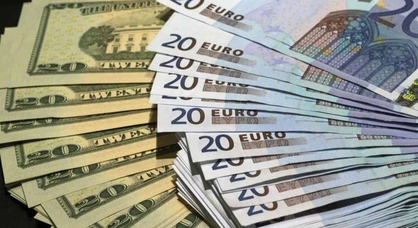 НБУ обіцяє лібералізацію після набуття чинності нового закону "Про валюту"