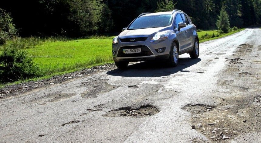 Zelens'kyj proponuje viddaty providnym zaxidnym kompanijam budivnyctvo priorytetnyx dorih