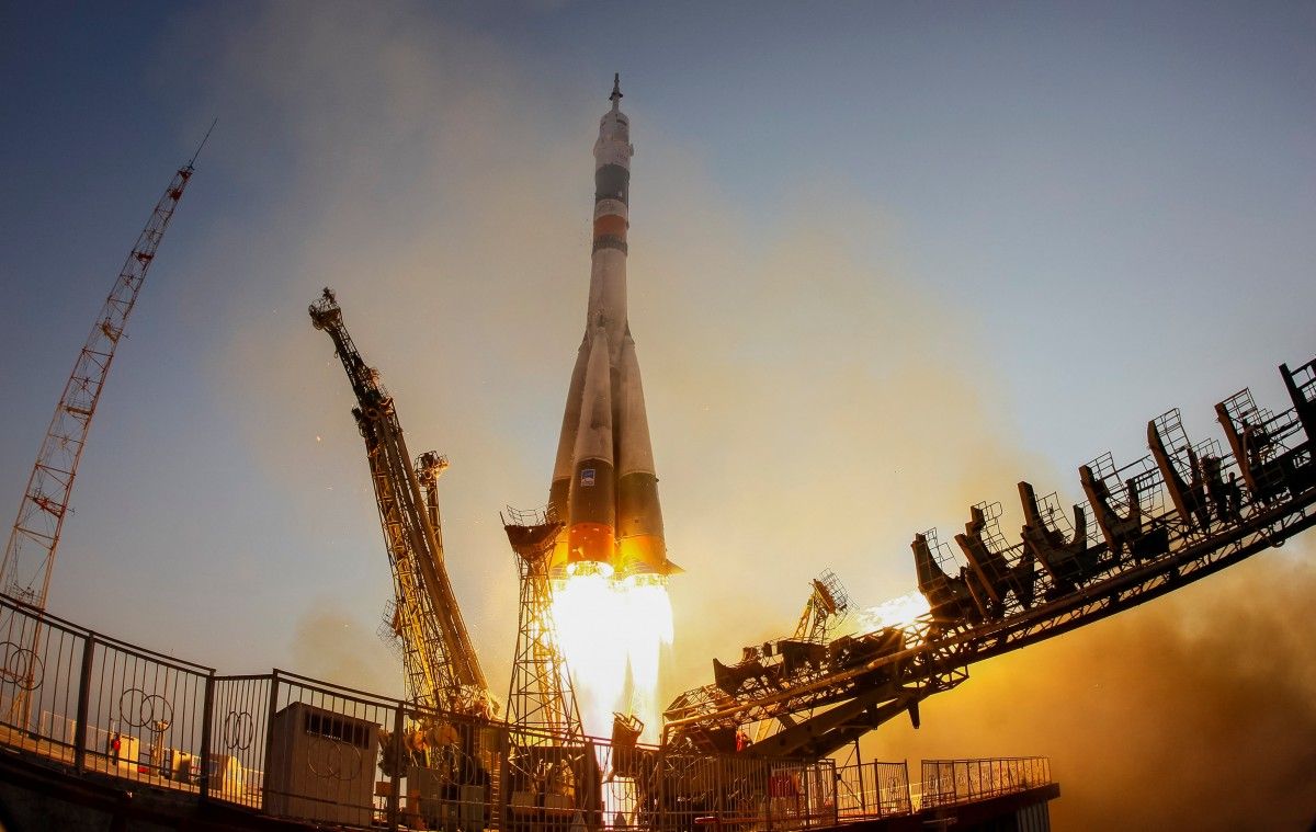 Международный экипаж в космос вывела ракета с украинской системой управления