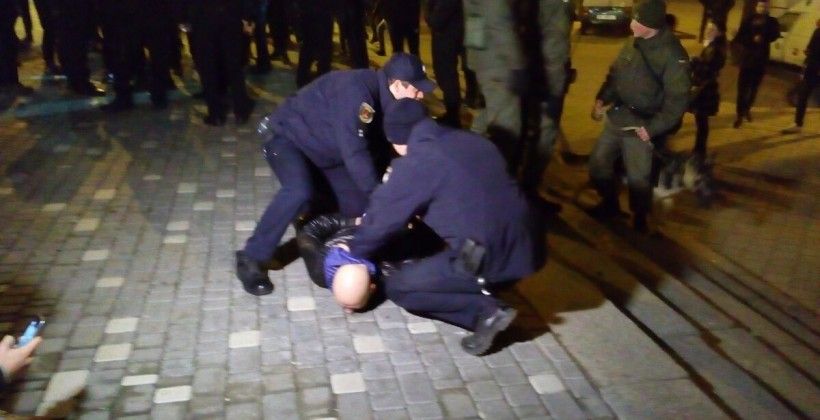 В Одессе снова беспорядки перед матчем Лиги Европы / sportarena.com В Одессе снова беспорядки перед матчем Лиги Европы / sportarena.com