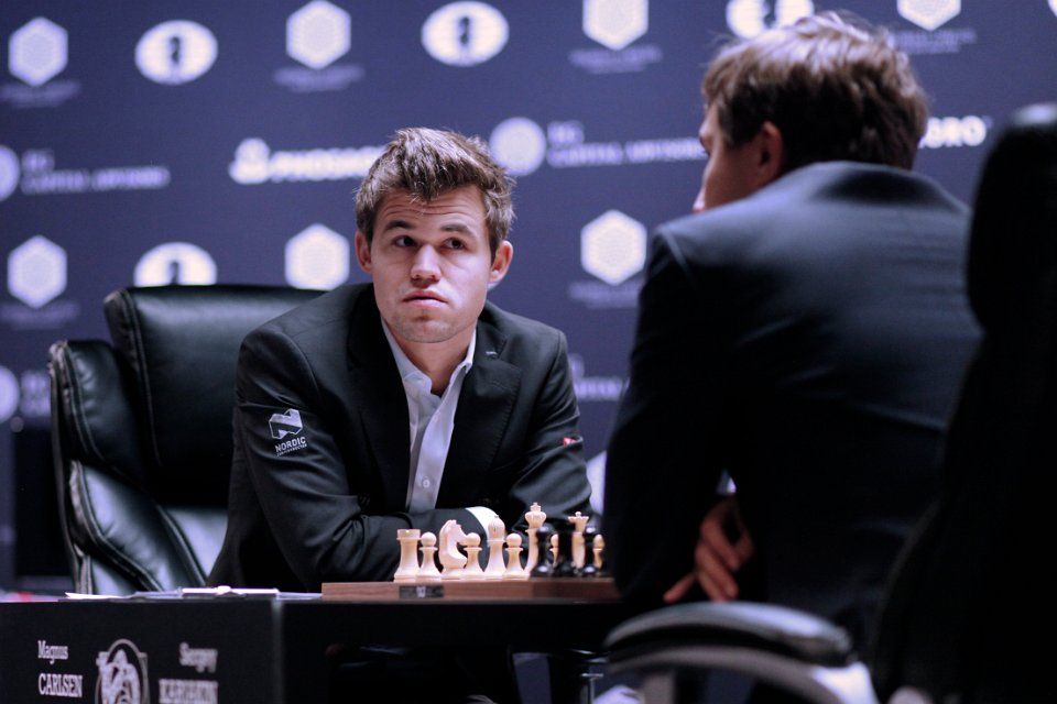 Карлсен сравнял счет в матче с Карякиным / fide.com Карлсен сравнял счет в матче с Карякиным / fide.com