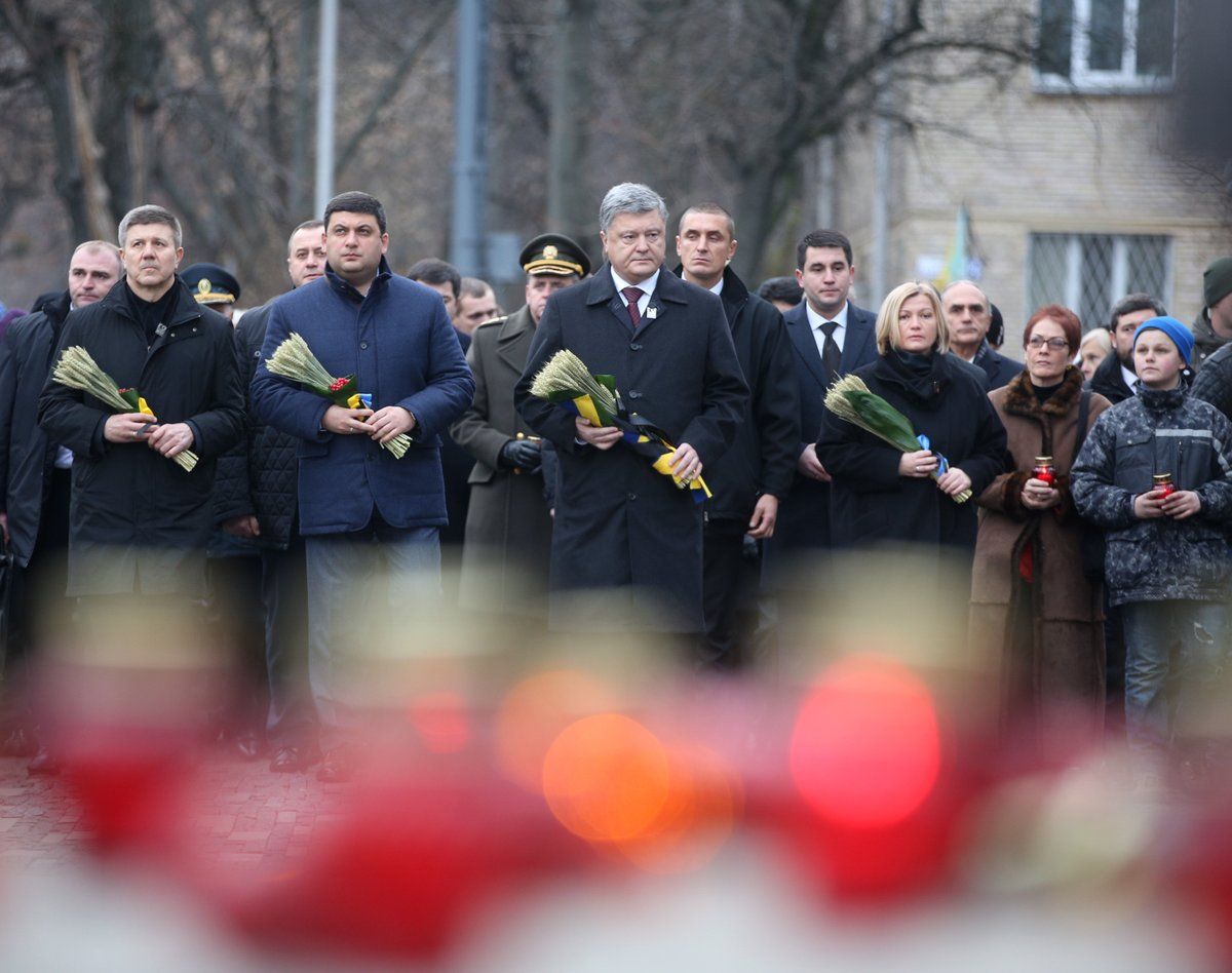 Порошенко вважає Голодомор наслідком втрати Україною державності / twitter.com/poroshenko Порошенко вважає Голодомор наслідком втрати Україною державності / twitter.com/poroshenko