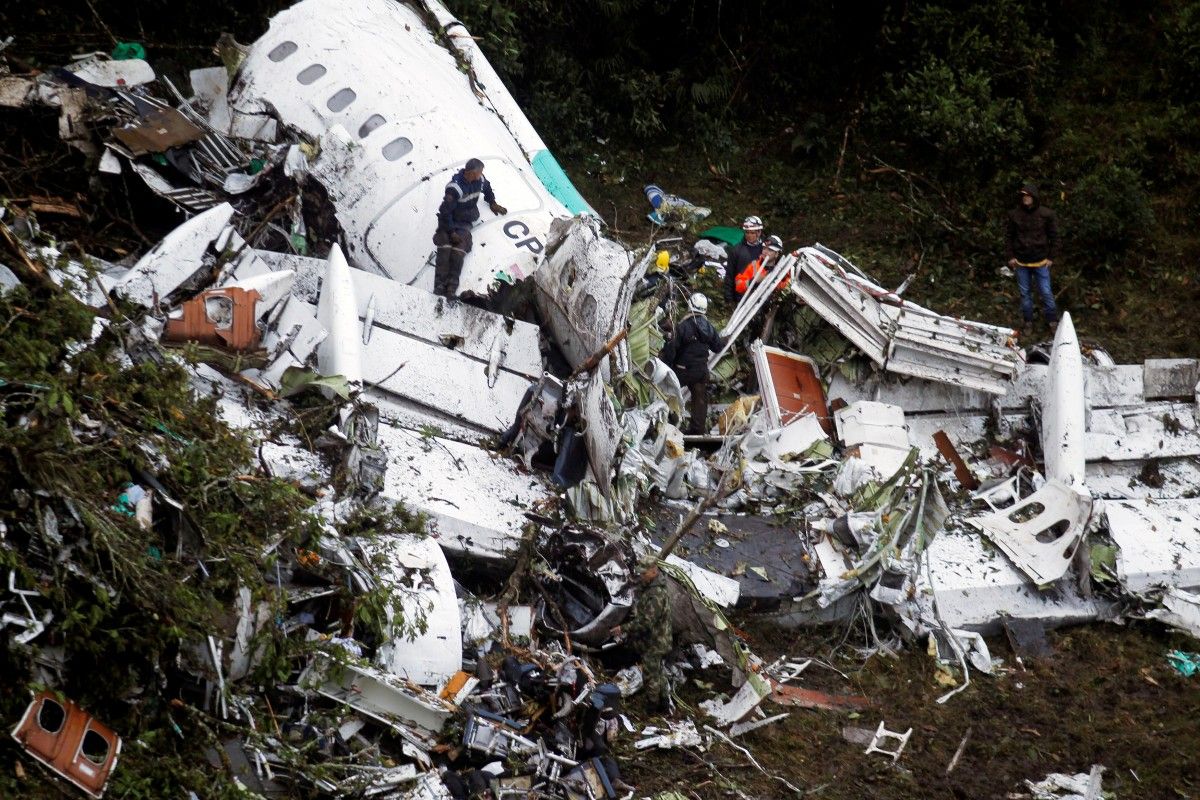 В Боливии назвали причину крушения самолета с футболистами «Шапекоэнсе»