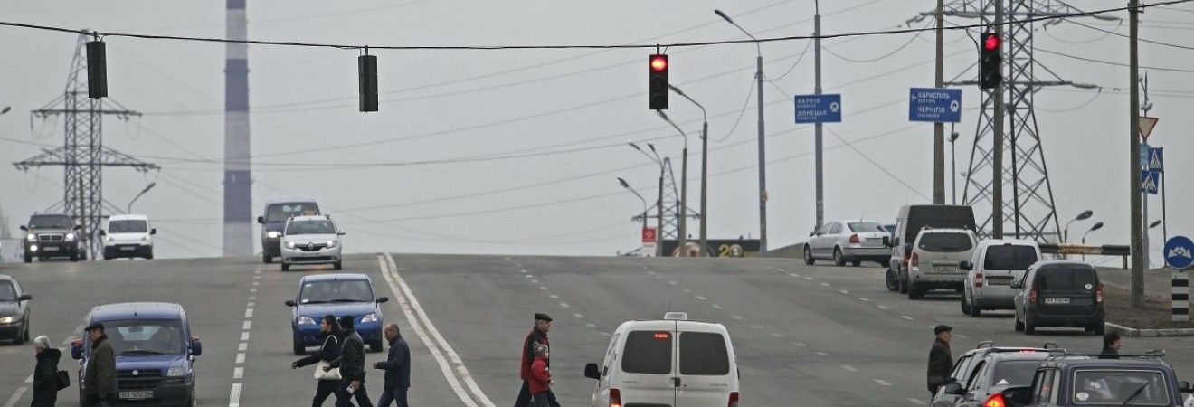На автошляхах України практично без опадів, на заході температура до +20°
