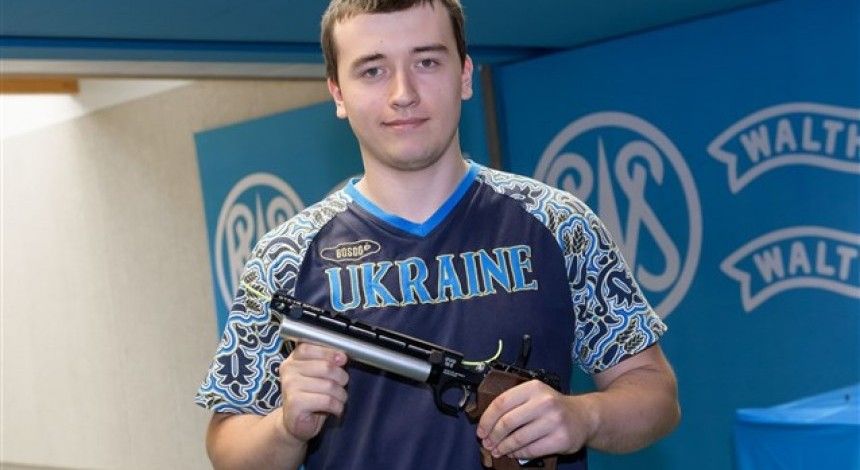 Коростылев и сборная Украины сделали золотой дубль на чемпионате мира по стрельбе среди юниоров