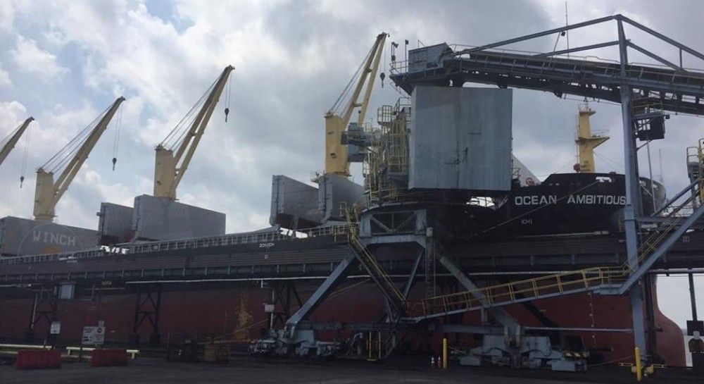 До України відправили першу партію американського вугілля