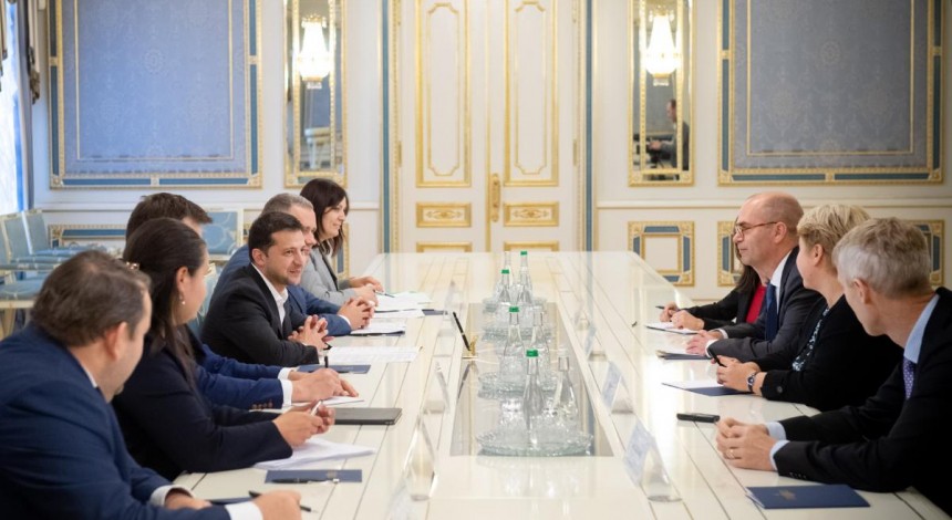 Зеленський обговорив з представниками МВФ подальшу співпрацю та реформи в Україні