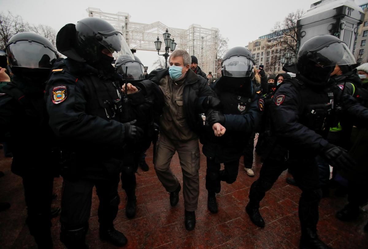 Navalny Over Detained In Protests Across Russia UNIAN