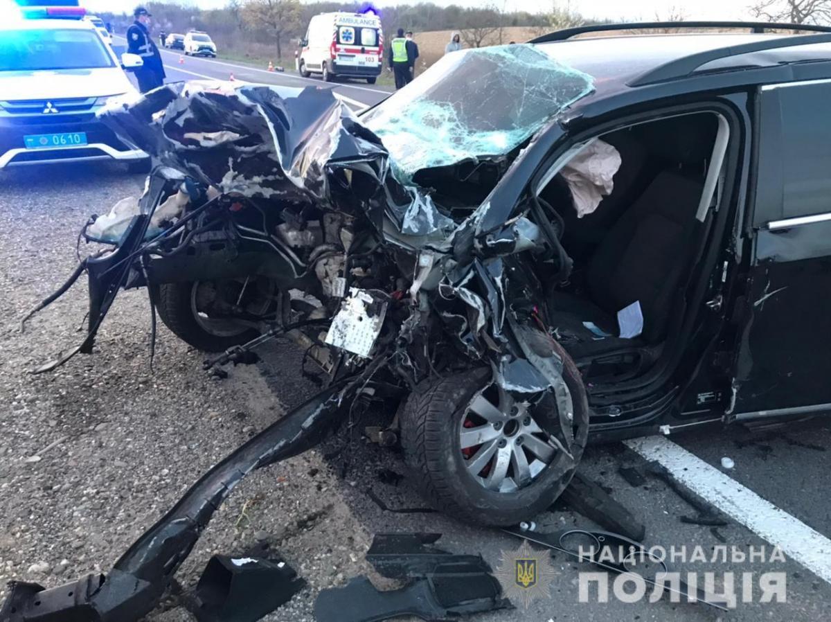 На Закарпатье в ДТП погибли три человека: среди них был полицейский