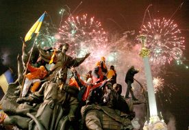 Salute on the Square of Independence