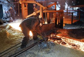 The cast iron pouring