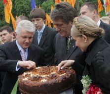 Виктор Ющенко, Юлия Тимошенко и Владимир Литвин