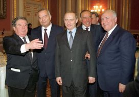 Vladimir Putin, Vyakhirev, Islam Karimov, Heydar Aliyev and Viktor Chernomyrdin