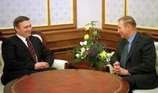 Leonid Kuchma and Leonid Kasyanov