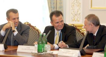 Valery Khoroshkovsky, Yevgeny Utkin and Grigory Surkis