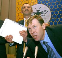 Viktor Pinzenyk and Vladimir Sobolev