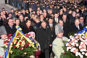 Церемонія покладання вінків до пам’ятника Тарасу Шевченку