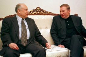 Viktor Chernomyrdin and Leonid Kuchma
