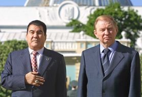Leonid Kuchma and Saparmurat Niyazov
