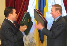 Leonid Kuchma and Saparmurat Niyazov