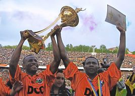 Ассан Ндиайе и Айзек Окоронкво