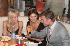 Andrey Shevchenko with his sister and wife