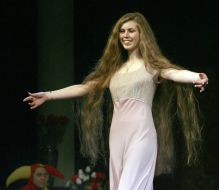 Участница конкурса ”Ой, не режь косу!”