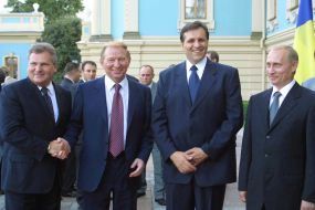 Александр Квасневский, Леонид Кучма, Борис Трайковский и Владимир Путин 