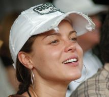 Persons. Natalya Gromushkina