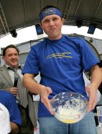 Championship by the high-speed eating up of Ukrainian vareniks
