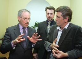 Ukraine Yuschenko Constitutional Court