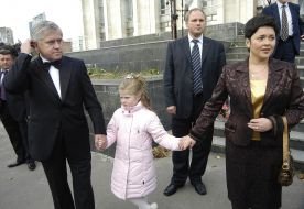 Ukraine Kinakh family