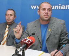 press conference in UNIAN