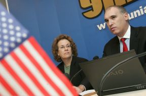 Україна прес-конференція в УНІАН