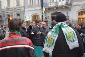 Підписання протоколу щодо передачі стадіону ФК ”Карпати”