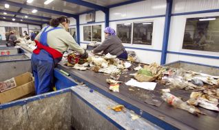 Garbage sorting station in Pirogovo