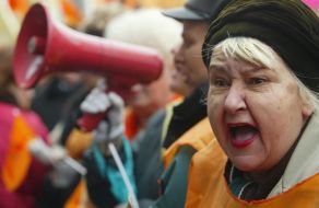 Митинг против повышения цен на коммунальные услуги