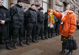 Митинг против повышения цен на коммунальные услуги