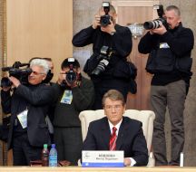 Meeting by Presidents of federation-participant Commonwealth of Independent States (CIS)