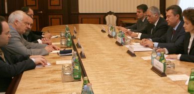 Meeting of Yanukovich with Europe Parliamentary commissioner of human rights